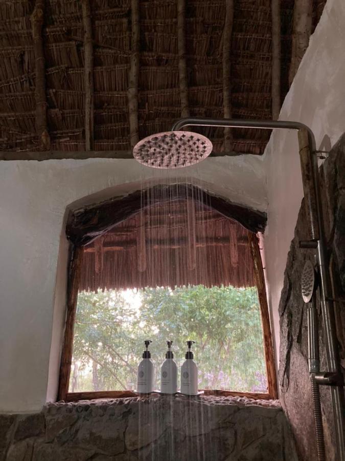 Lemara Eco Camp Hotel Kisaki ภายนอก รูปภาพ