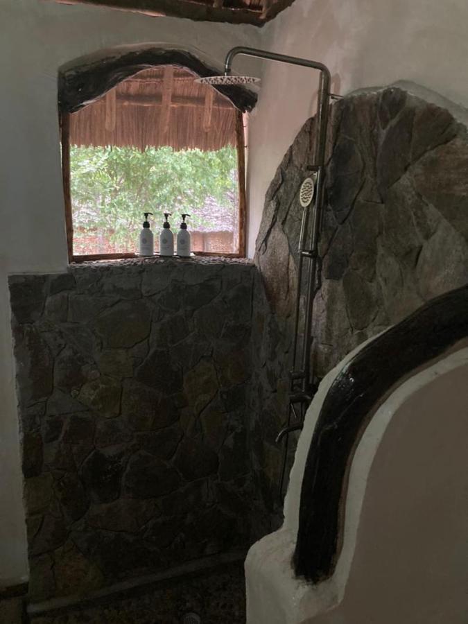 Lemara Eco Camp Hotel Kisaki ภายนอก รูปภาพ